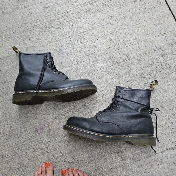 Dr. Martin Brand New Boots - Picture 2 of 4